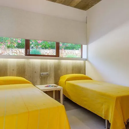 Ullastres Villa Sant Lluís